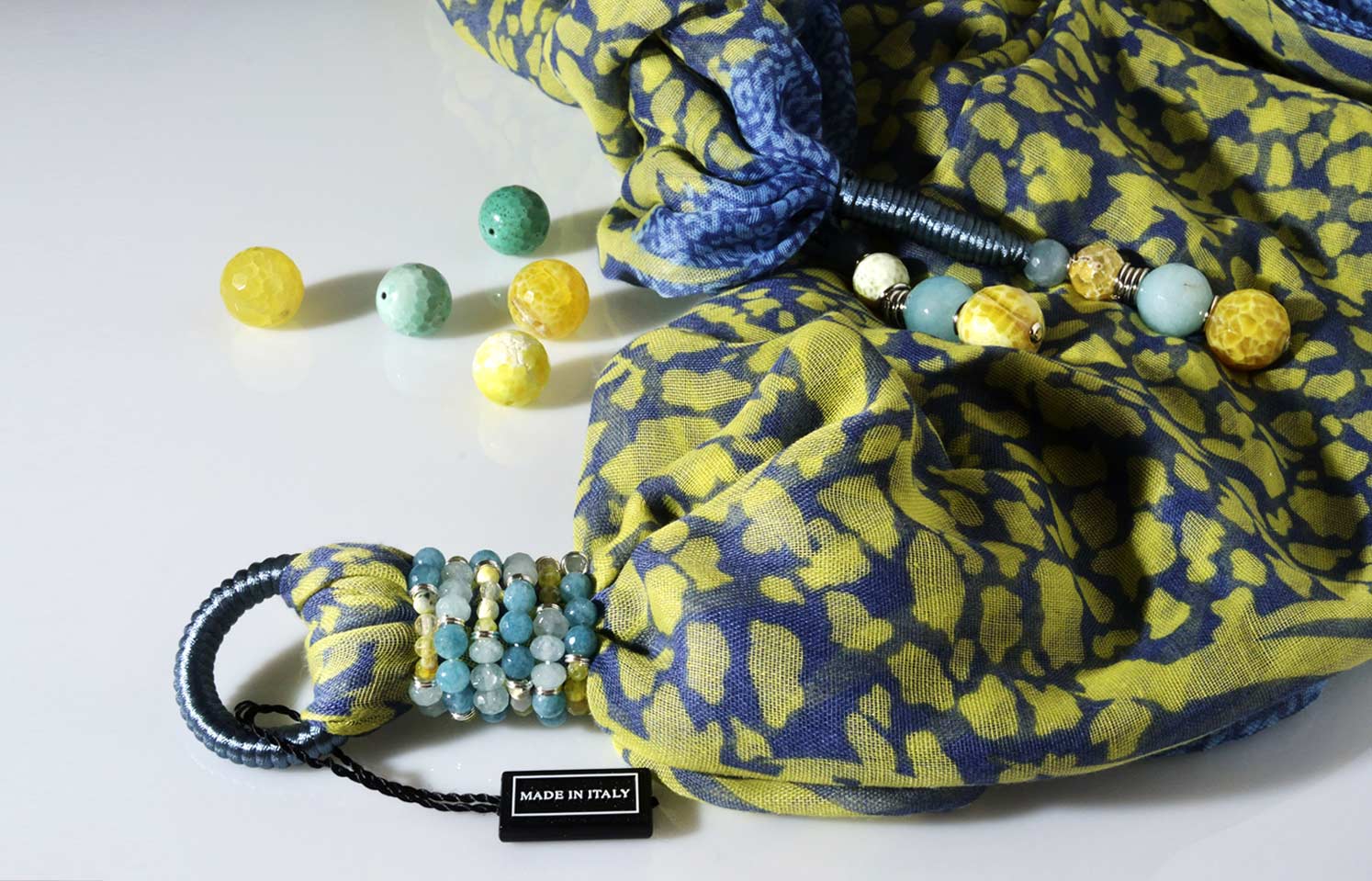 LuxuryFoulard